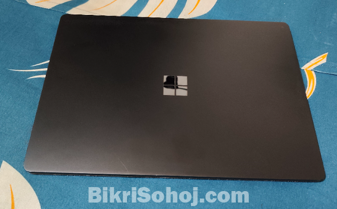 Surface laptop 2